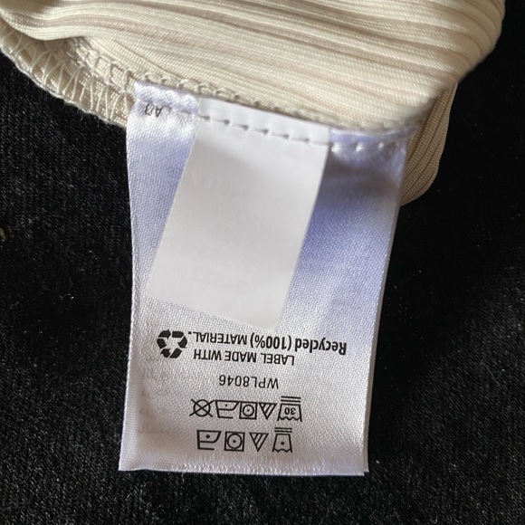 Silver color INC long sleeve top New without tag - Picture 6 of 6